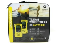 Walkie Talkie Motorola Go Anywhere PMR T92 IP67 Black-Yellow with Led Torch and Hands Free Connector 2.5mm. Coverage 10km